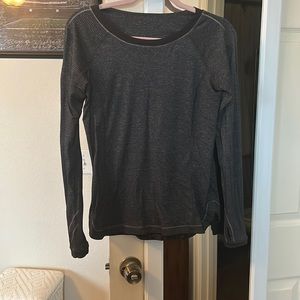 Long sleeve lulemon top